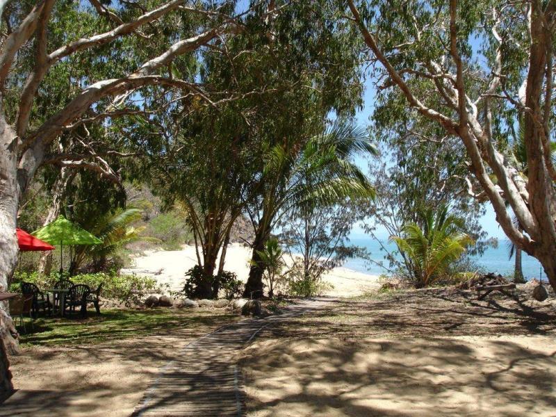 Turtle Cove Beach Resort - Adults Only Lgbtqia & Allies Wangetti Extérieur photo